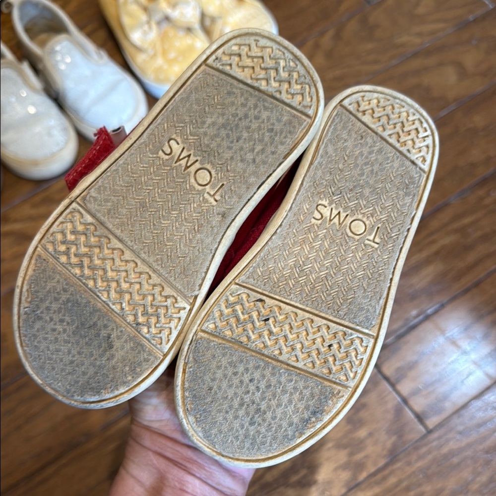 Keds, Toms, Vans, Stride Rite, OshKosh Shoes - Picture 3 of 16
